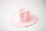 Sombrero de terciopelo unisex en rosa claro