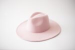 Sombrero de terciopelo unisex en rosa oscuro